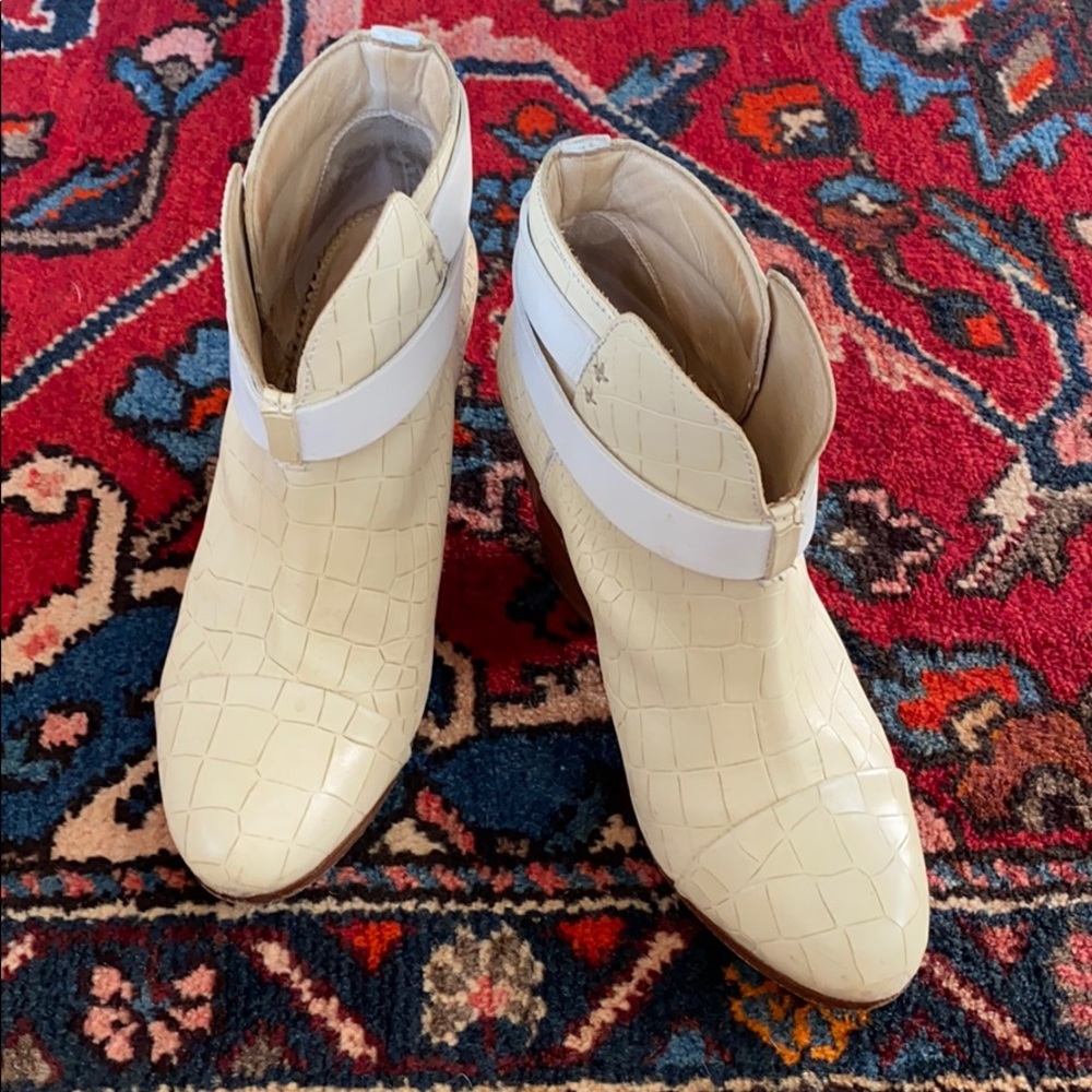 Rag and Bone Harrow Croc Embossed White Leather